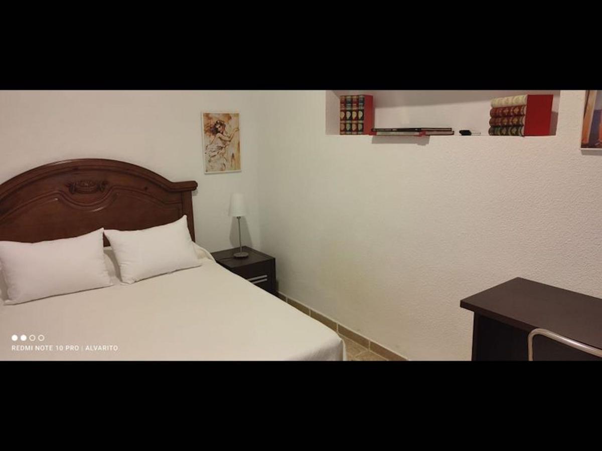 Room In Lodge - Betania Hotel-Restaurant Valdepenas Bagian luar foto